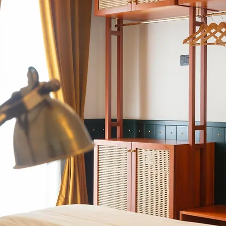 加拉酒店 3* 加拉托内