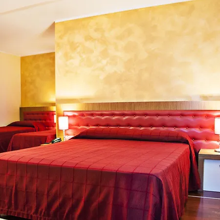 加拉酒店 酒店 3*