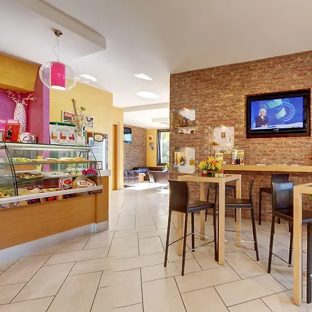 酒店 加拉酒店 3*