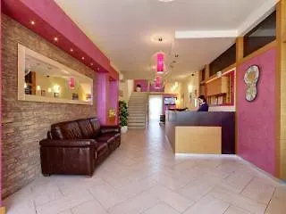 加拉酒店 加拉托内